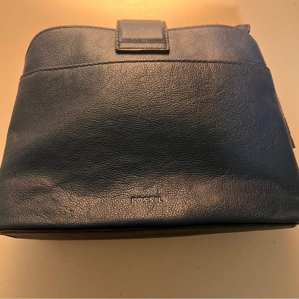 Fossil Dark Blue Leather Crossbody Messenger Bag with Gold Accents - Picture 12 of 12